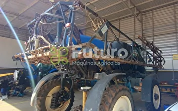 PULVERIZADOR NEW HOLLAND SP 2500 ANO 2015