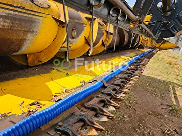 COLHEITADEIRA NEW HOLLAND TC 57 ANO 2007
