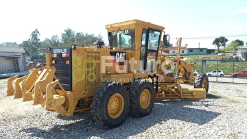 MOTONIVELADORA CATERPILLAR 140K ANO 2010