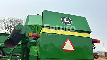 COLHEITADEIRA JOHN DEERE 1570 ANO 2012