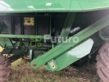 COLHEITADEIRA JD 1550 C/ PLAT 22 PÉS