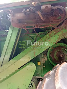 COLHEITADEIRA JOHN DEERE 1470 ANO 2013