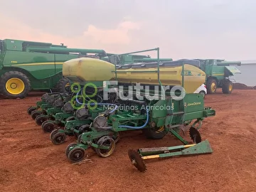 PLANTADEIRA JOHN DEERE 2113 ANO 2008