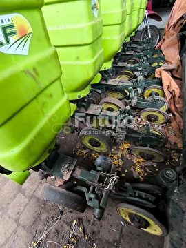PLANTADEIRA KF 7040 ANO 2016