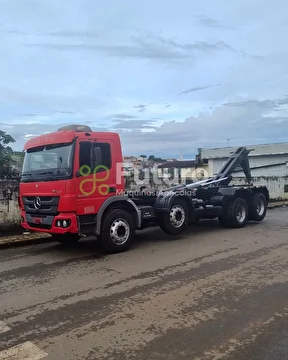 CAMINHÃO MERCEDES BENZ 2426 ANO 2013