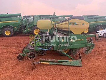 PLANTADEIRA JOHN DEERE 2113 ANO 2008
