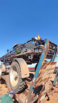 PULVERIZADOR MASSEY FERGUSON 530R ANO 2023