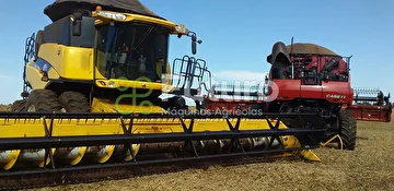 COLHEITADEIRA NEW HOLLAND CR 9060 ANO 2011