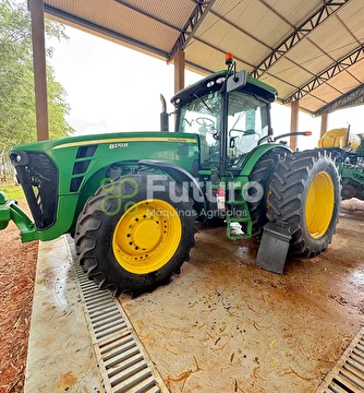 CONJUNTO TRATOR JOHN DEERE 8270R ANO 2012