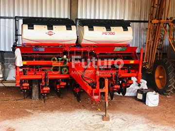 PLANTADEIRA KUHN PDM PG 700 ANO 2018