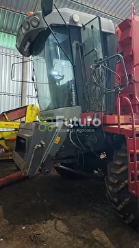 COLHEITADEIRA MASSEY FERGUSON 32SR ANO 2014