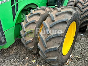 **TRATOR JOHN DEERE 8335R ANO 2012