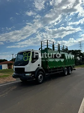 CAMINHÃO VOLVO 270 ANO 2014