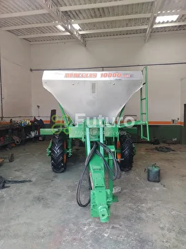 DISTRIBUIDOR STARA HERCULES 10.000 INOX ANO 2013