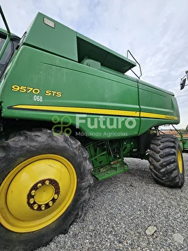 COLHEITADEIRA JOHN DEERE STS 9570 ANO 2010