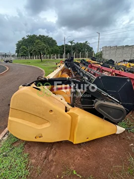 COLHEITADEIRA NEW HOLLAND CR 9060 ANO 2012