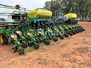 PLANTADEIRA JOHN DEERE 2126 CCS ANO 2011
