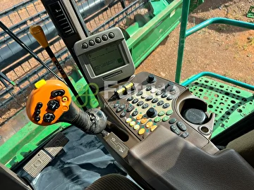 COLHEITADEIRA JOHN DEERE STS 9770 ANO 2013