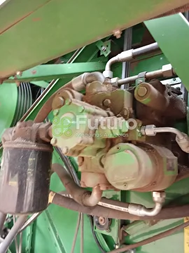 COLHEITADEIRA JOHN DEERE 1470 ANO 2013