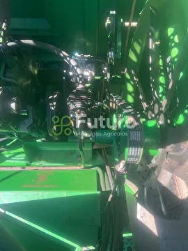 COLHEITADEIRA JOHN DEERE 1450 ANO 2002