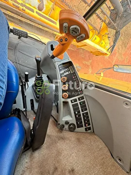 COLHEITADEIRA NEW HOLLAND TC 5090 ANO 2014