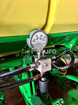 PLANTADEIRA JOHN DEERE 2113 ANO 2016