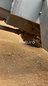 TRATOR CBT 8060 ANO 1987