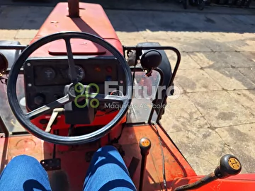 TRATOR MASSEY FERGUSON 650 ANO 2004