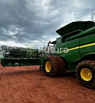 COLHEITADEIRA JOHN DEERE S680 ANO 2014