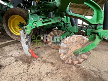 PLANTADEIRA JOHN DEERE 2113 ANO 2016