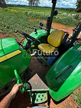 TRATOR JOHN DEERE 5078 E ANO 2020
