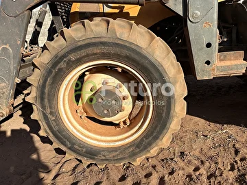 TRATOR VALTRA A750 ANO 2012
