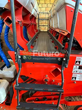 PLANTADEIRA KUHN PDM PG 700 ANO 2019