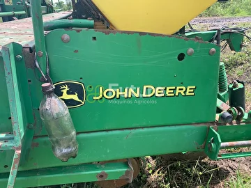 PLANTADEIRA JOHN DEERE 2113 ANO 2008