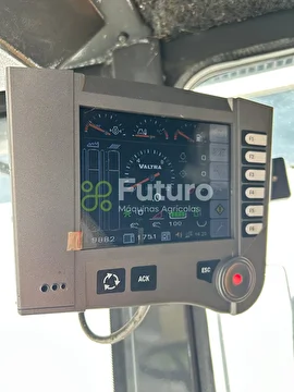 COLHEITADEIRA VALTRA BC 4500 ANO 2014