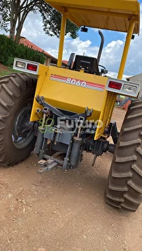TRATOR CBT 8060 ANO 1987