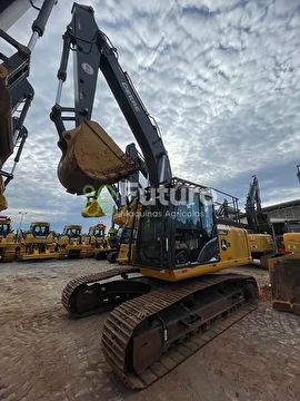 ESCAVADEIRA JOHN DEERE 210 GLC ANO 2022