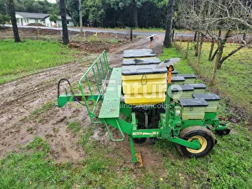 PLANTADEIRA JOHN DEERE 907 ANO 2008