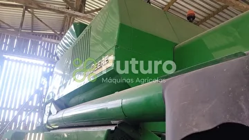 COLHEITADEIRA JOHN DEERE 1450 ANO 2004