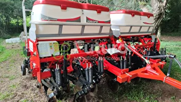 PLANTADEIRA JUMIL MAGNUM 3060 PD ANO 2015