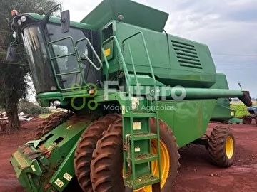 COLHEITADEIRA JOHN DEERE 1570 ANO 2014