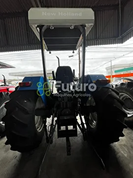 TRATOR NEW HOLLAND TL 100 ANO 2001