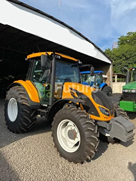 TRATOR VALTRA A 124 ANO 2023