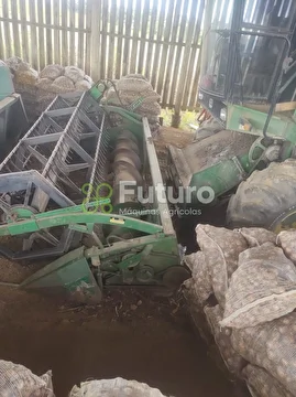 COLHEITADEIRA JOHN DEERE SLC 6200 ANO 1992