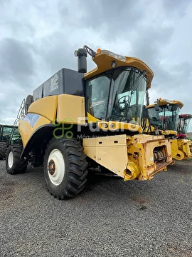 COLHEITADEIRA NEW HOLLAND CR 9060 ANO 2012