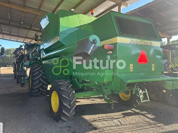 COLHEITADEIRA JOHN DEERE 1550 ANO 2002