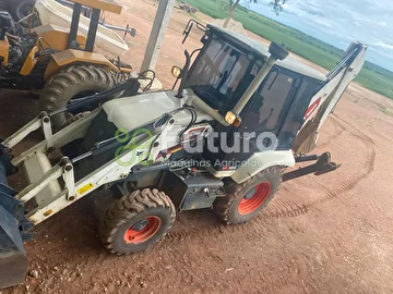 RETROESCAVADEIRA BOBCAT B760 ANO 2021