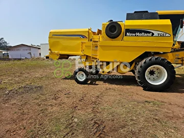 COLHEITADEIRA NEW HOLLAND TC 57 ANO 2007