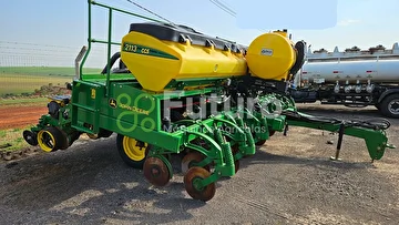 PLANTADEIRA JOHN DEERE 2113 CCS ANO 2020