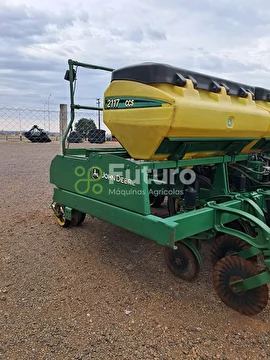 PLANTADEIRA JOHN DEERE 2117 CCS ANO 2014
